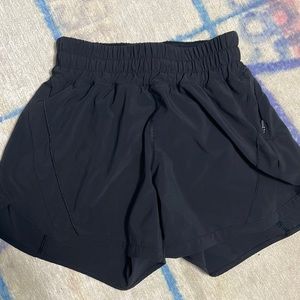 Lululemon Track That Mid-Rise Lined Short 5"
